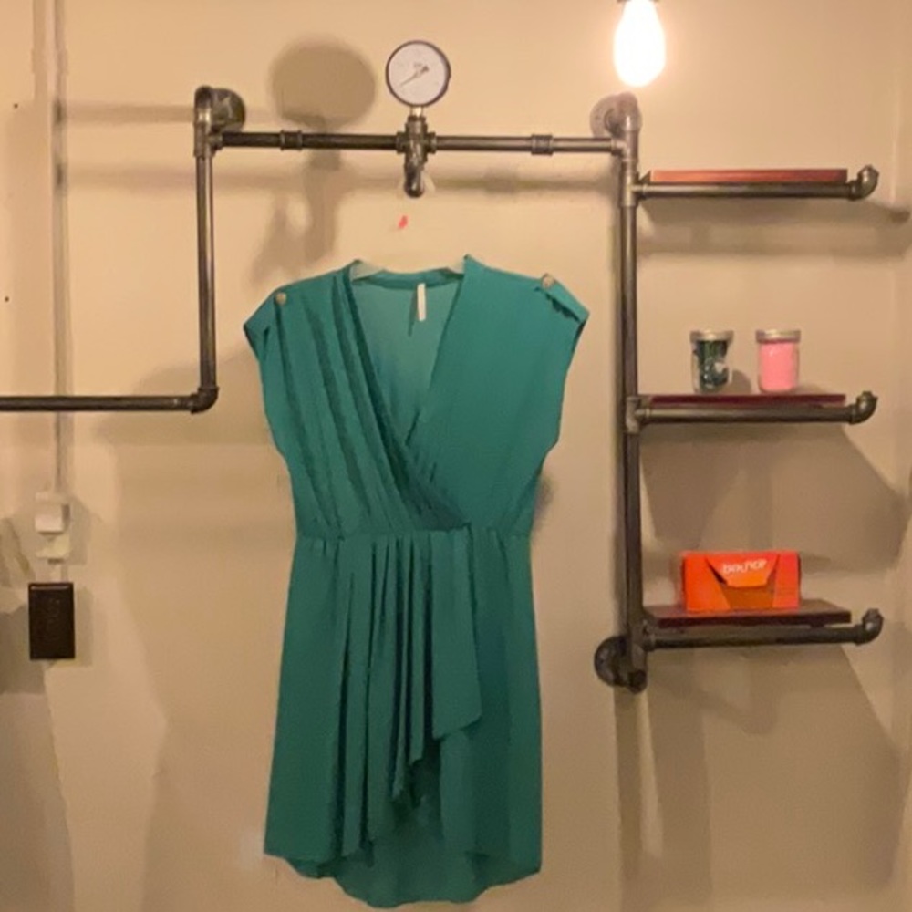 Hello miss green dress